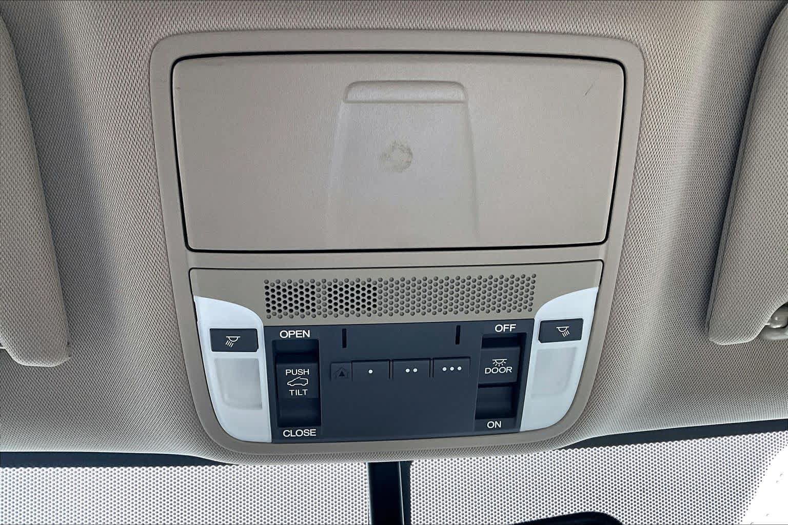 Used 2016 Acura RDX AWD image 34