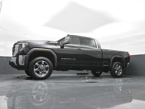 New 2025 GMC Sierra 2500 SLE w/ SLE Value Package; image 21