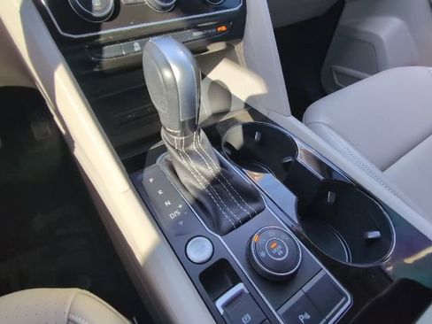 Used 2022 Volkswagen Atlas SE image 22