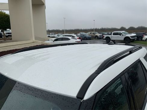 Used 2025 Ford Explorer ST-Line w/ Premium Package image 12