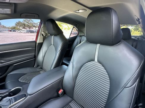 Used 2023 Toyota Camry SE FWD image 14