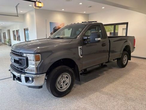 Used 2022 Ford F250 XL w/ Power Equipment Group AWD/4WD image 3