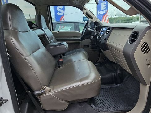 Used 2010 Ford F250 XL AWD/4WD image 14