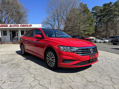 Used 2017 Volkswagen Passat 1.8T SEL Premium image 1