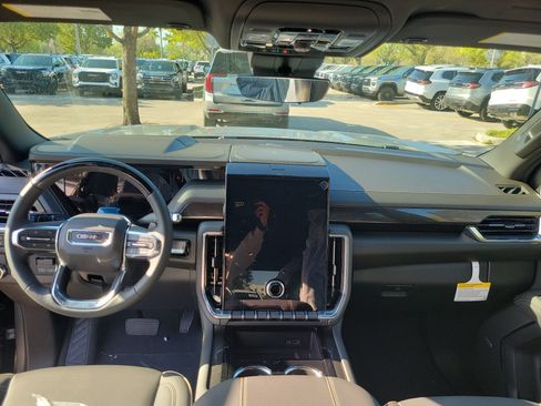 New 2026 GMC Yukon Elevation image 6