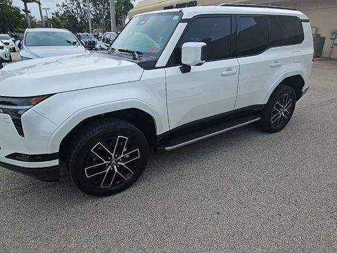 Certified 2025 Lexus GX 550 w/ Cold Area Package image 14