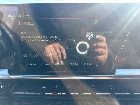 Used 2024 GMC Sierra 1500 Elevation image 32