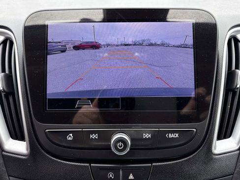 Used 2023 Chevrolet Malibu LT image 18