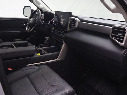 Used 2023 Toyota Tundra Limited AWD/4WD image 10
