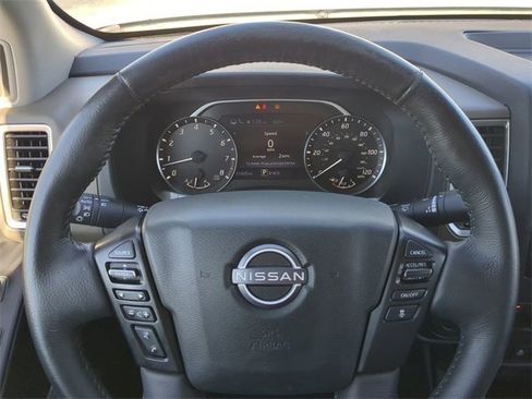 Used 2023 Nissan Frontier SV w/ SV Convenience Package image 29