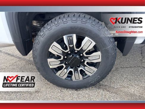 New 2026 GMC Sierra 2500 Denali w/ Denali Reserve Package image 14