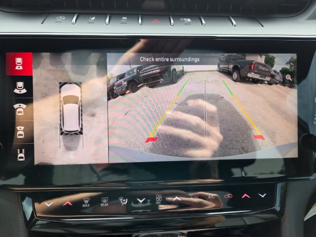 New 2026 Jeep Grand Cherokee Limited w/ Luxury Tech Group II AWD/4WD image 25