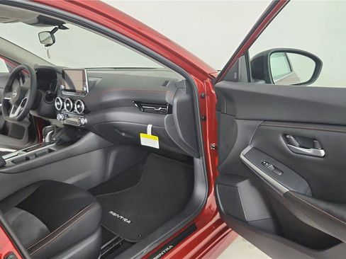 Used 2024 Nissan Sentra SR image 23