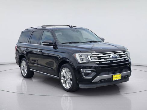 Used 2018 Ford Expedition Limited w/ Equipment Group 302A AWD/4WD image 3