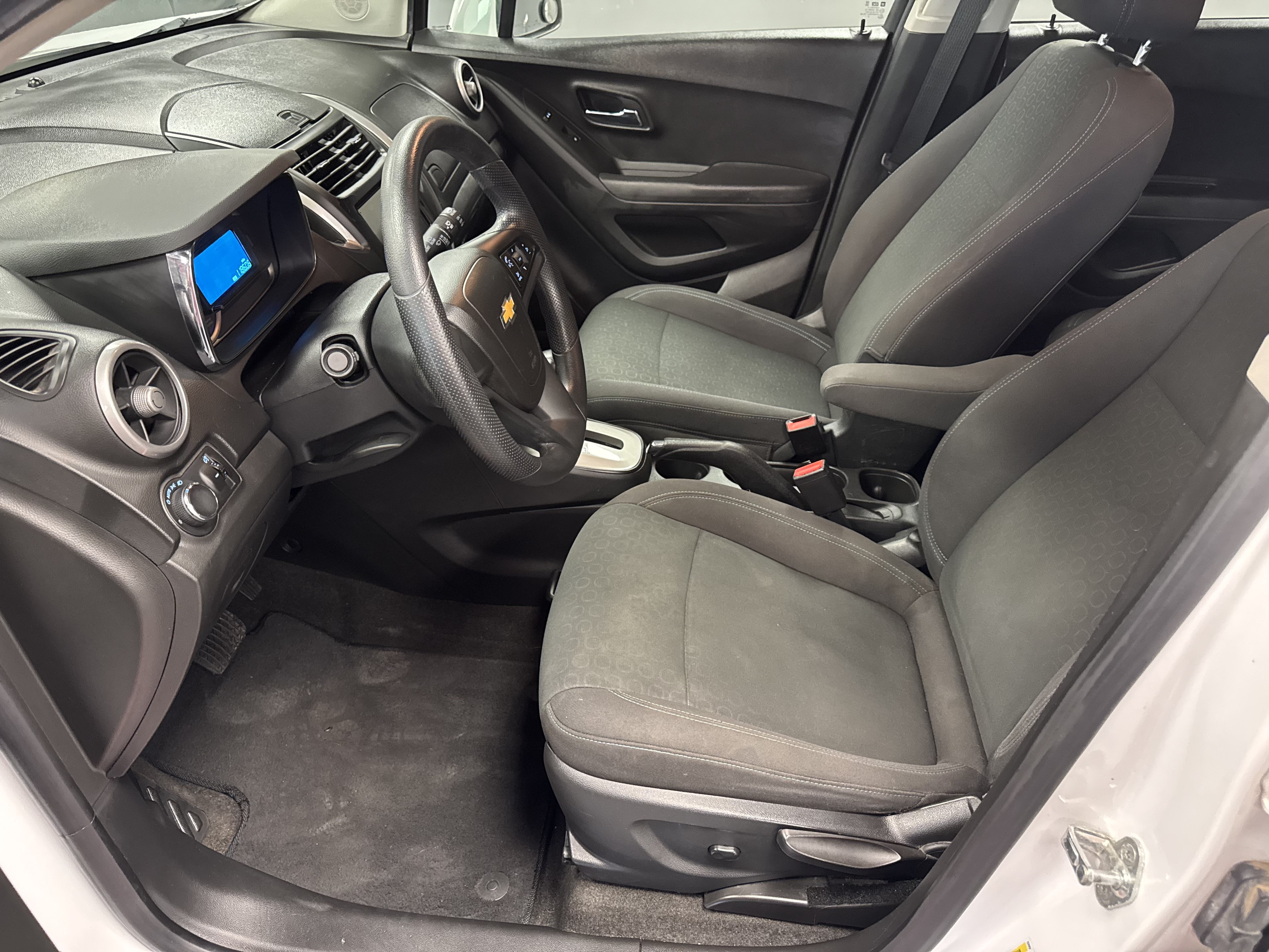Used 2016 Chevrolet Trax LS FWD image 8