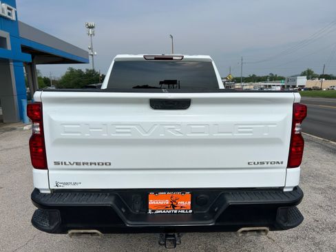 Used 2023 Chevrolet Silverado 1500 Custom Trail Boss image 9
