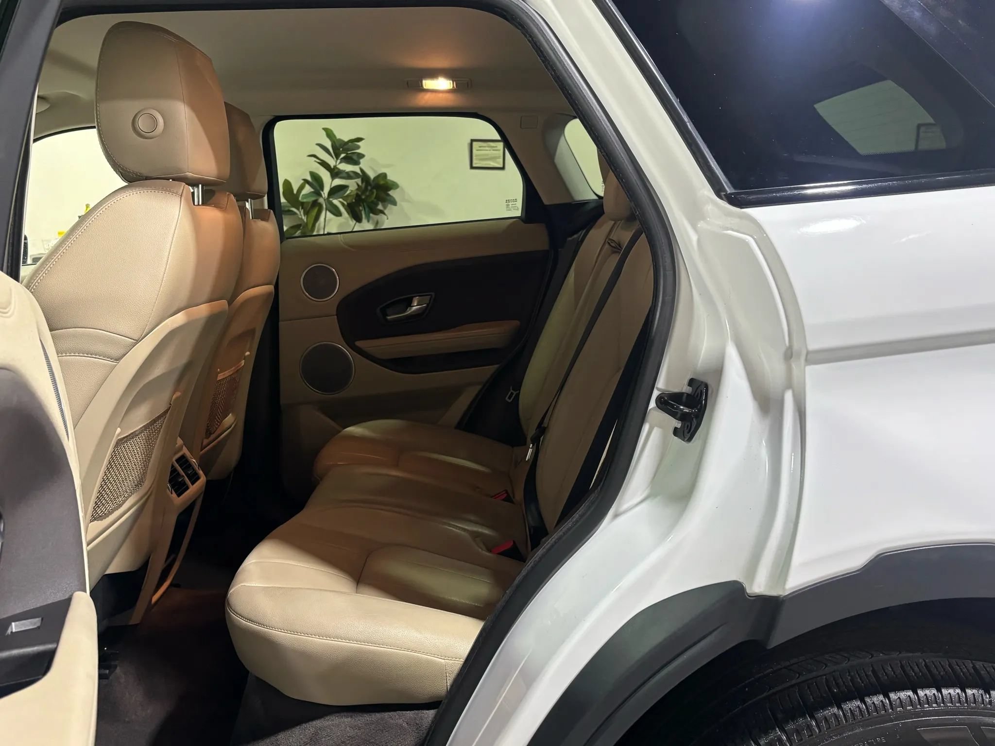 Used 2018 Land Rover Range Rover Evoque AWD/4WD image 14