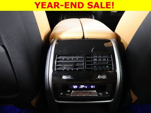 Used 2023 BMW X7 xDrive40i w/ Executive Package image 29