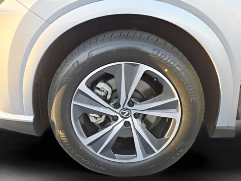 Used 2024 Lexus RX 350 FWD w/ Technology Package image 11