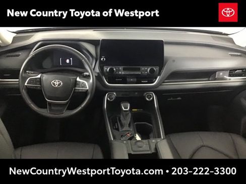 Certified 2024 Toyota Grand Highlander XLE image 13
