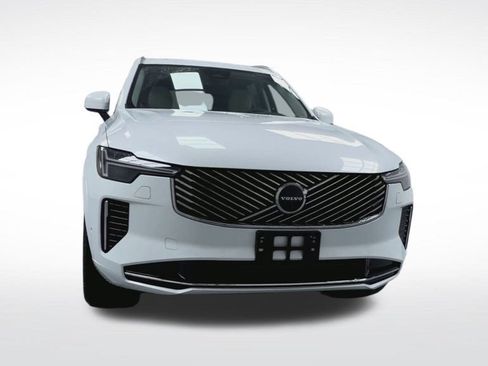 New 2026 Volvo XC90 B6 Ultra w/ Protection Package AWD/4WD image 3