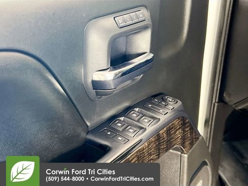 Used 2016 GMC Sierra 3500 Denali w/ Duramax Plus Package image 11