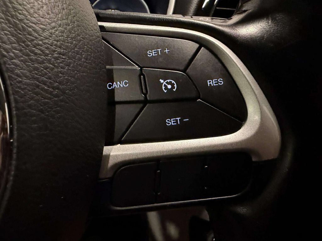 Used 2020 Jeep Compass Limited w/ Safety & Security Group FWD image 44