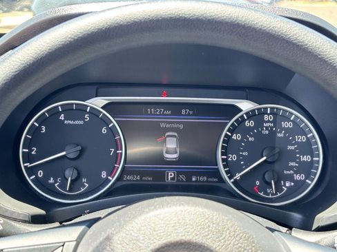 Used 2025 Nissan Sentra SV FWD image 21