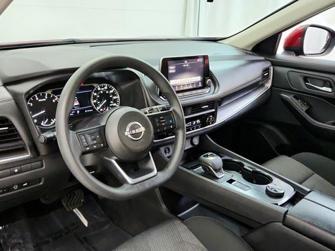 Used 2024 Nissan Rogue SV AWD/4WD image 19