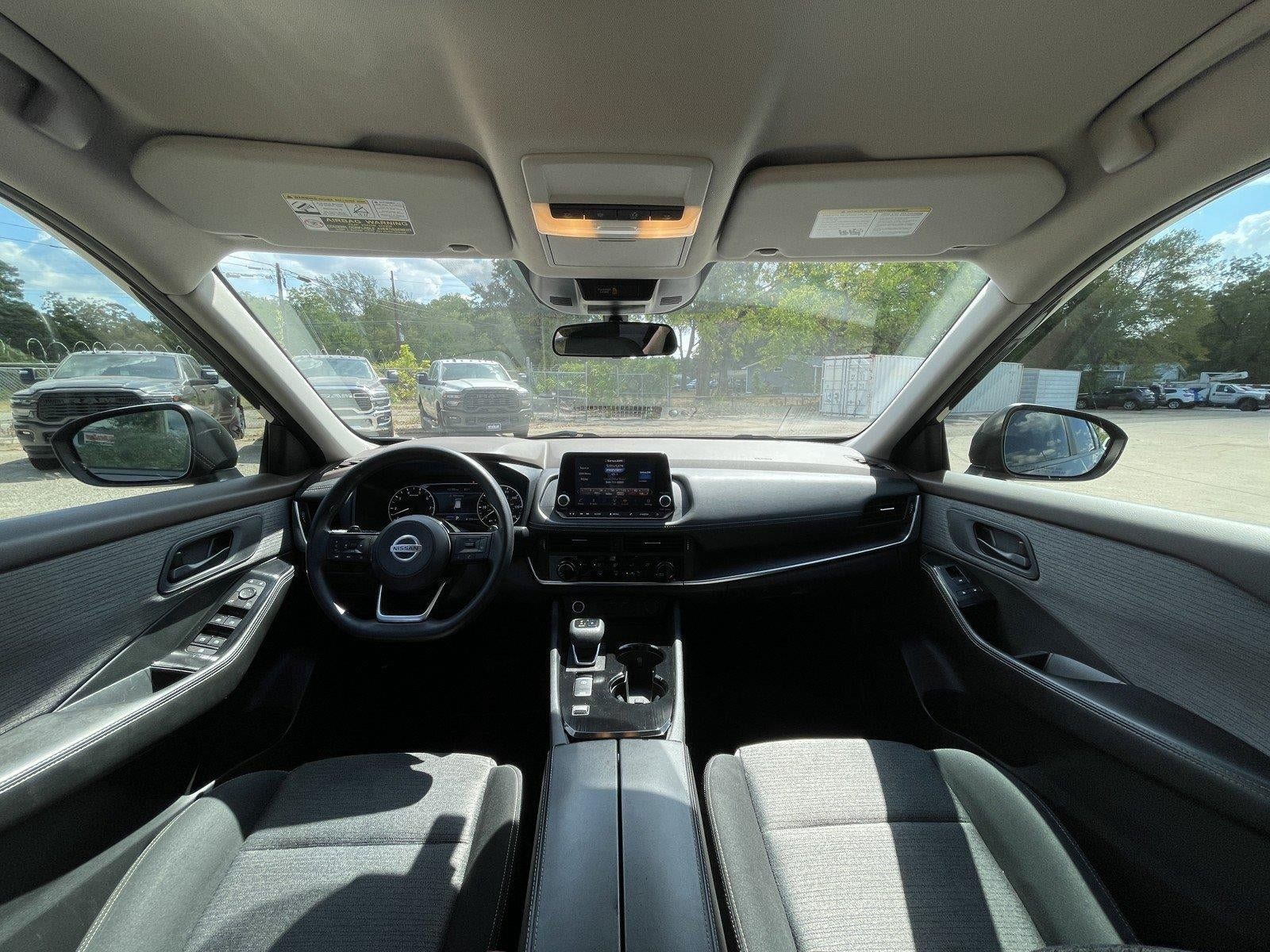 Used 2021 Nissan Rogue S FWD image 18