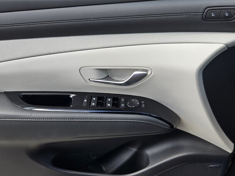 New 2026 Hyundai Tucson Limited FWD image 12