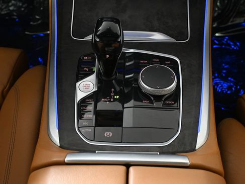 Used 2022 BMW X5 xDrive40i w/ Premium Package AWD/4WD image 25