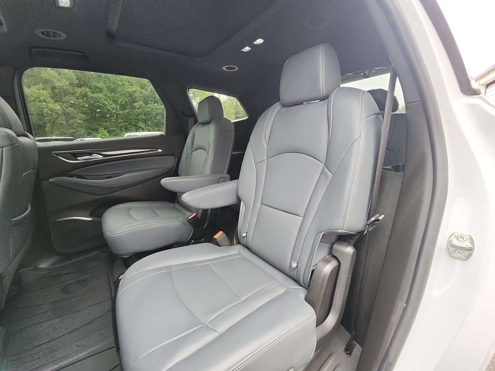 Used 2022 Buick Enclave Premium w/ Experience Buick Package AWD/4WD image 20