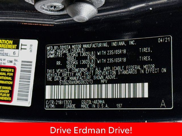 Used 2021 Toyota Highlander XLE FWD image 32