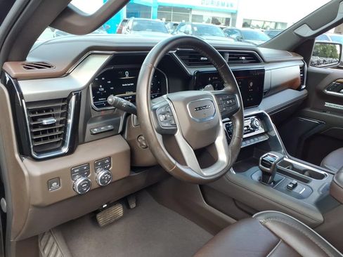 Used 2023 GMC Sierra 1500 Denali w/ Denali Reserve Package AWD/4WD image 12