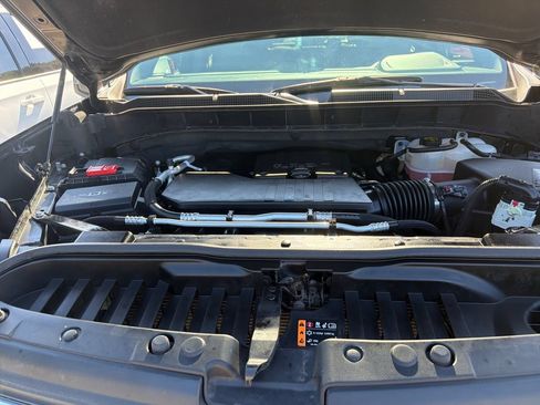 Certified 2024 Chevrolet Silverado 1500 LT AWD/4WD image 22