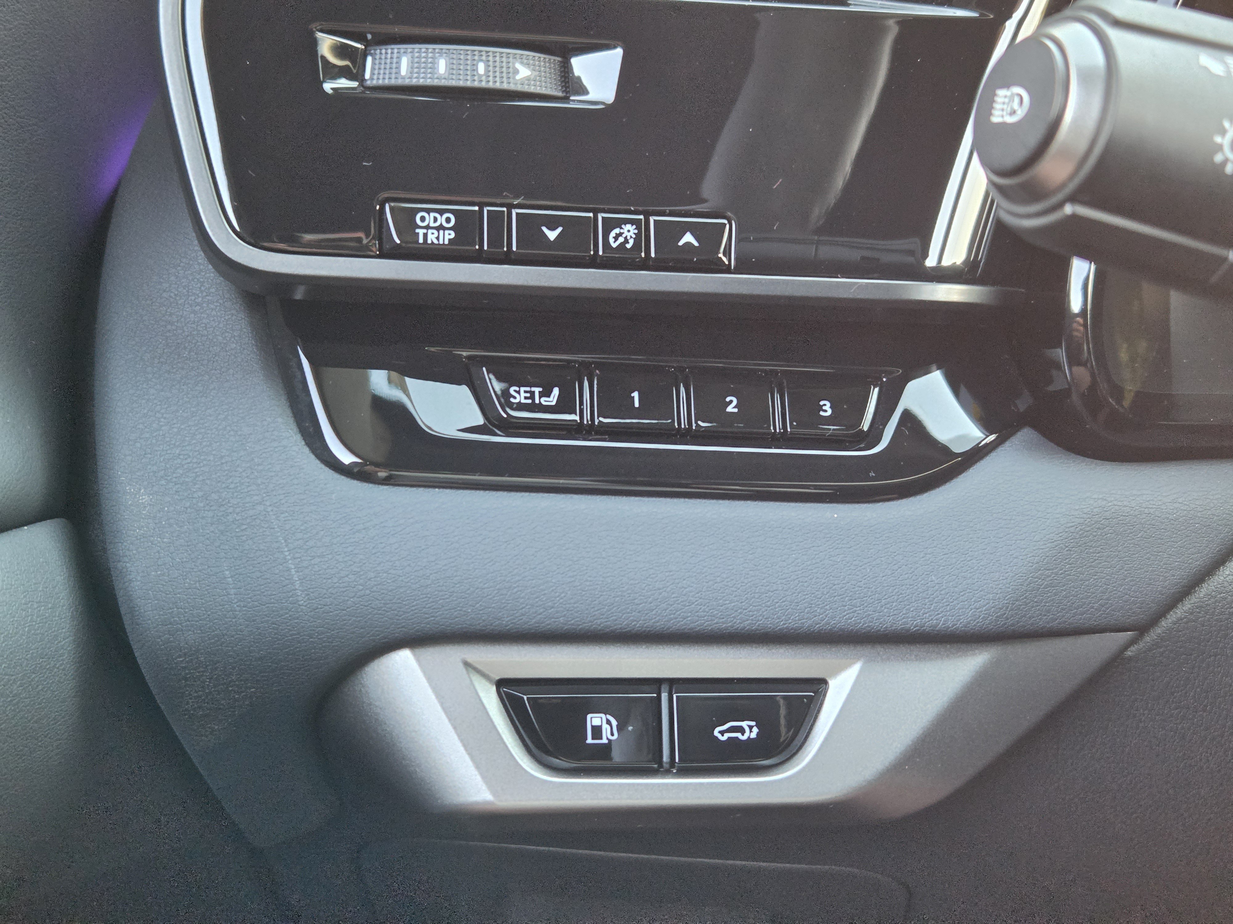 Used 2026 Lexus RX 350 Premium Plus w/ Accessory Package (Z1) FWD image 26