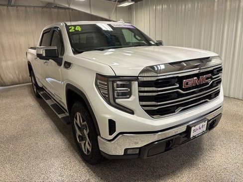 Used 2024 GMC Sierra 1500 SLT w/ SLT Premium Plus Package AWD/4WD image 3