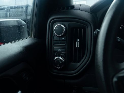 Used 2024 GMC Sierra 3500 Pro image 13