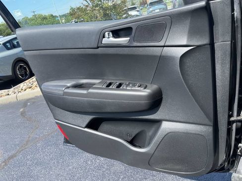 Used 2020 Kia Sportage LX AWD/4WD image 19