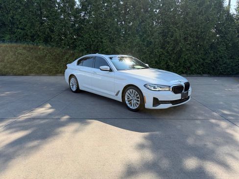 Used 2021 BMW 530i xDrive w/ Convenience Package AWD/4WD image 1