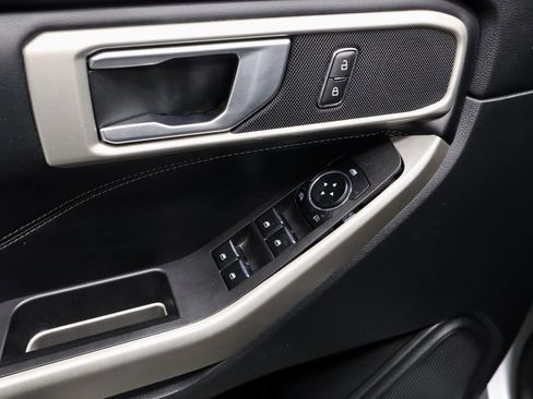 Certified 2023 Ford Explorer XLT w/ Equipment Group 202A image 23