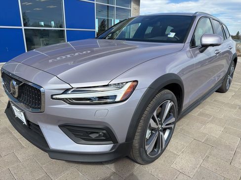 New 2026 Volvo V60 B5 Cross Country Plus w/ Protection Package Premier image 5
