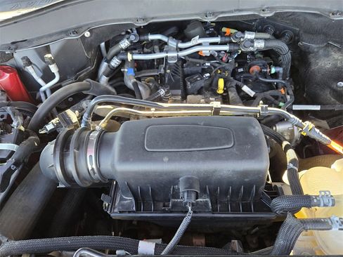 Used 2022 Ford Explorer XLT w/ Equipment Group 202A image 20