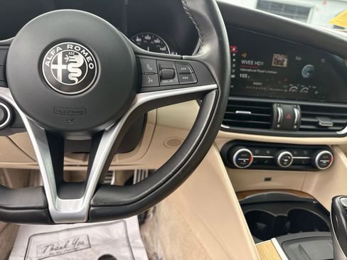 Used 2017 Alfa Romeo Giulia Ti w/ Lusso Light Wood Package RWD image 19