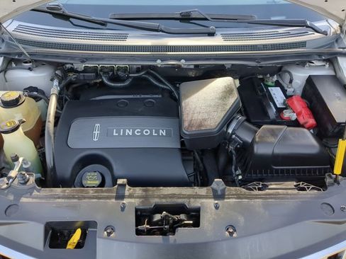 Used 2013 Lincoln MKX image 22