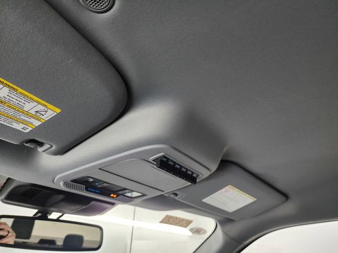 Used 2023 Ford F250 XLT w/ XLT Premium Package image 13