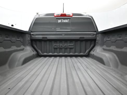 Used 2024 GMC Canyon AT4 w/ Technology Package AWD/4WD image 7