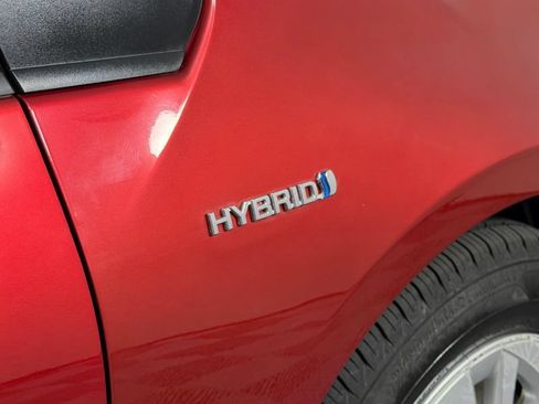 Used 2016 Toyota Prius Two FWD image 15