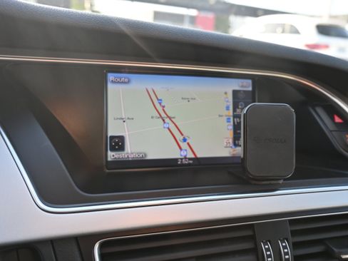 Used 2016 Audi A4 2.0T Premium w/ Audi MMI Navigation Plus image 32